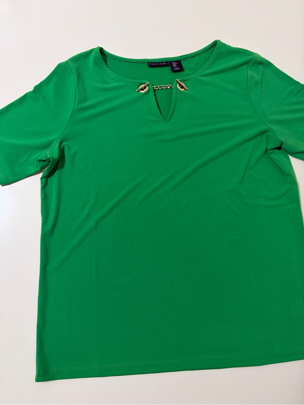 T Tahari Green Short-Sleeve Chain-Accent Top